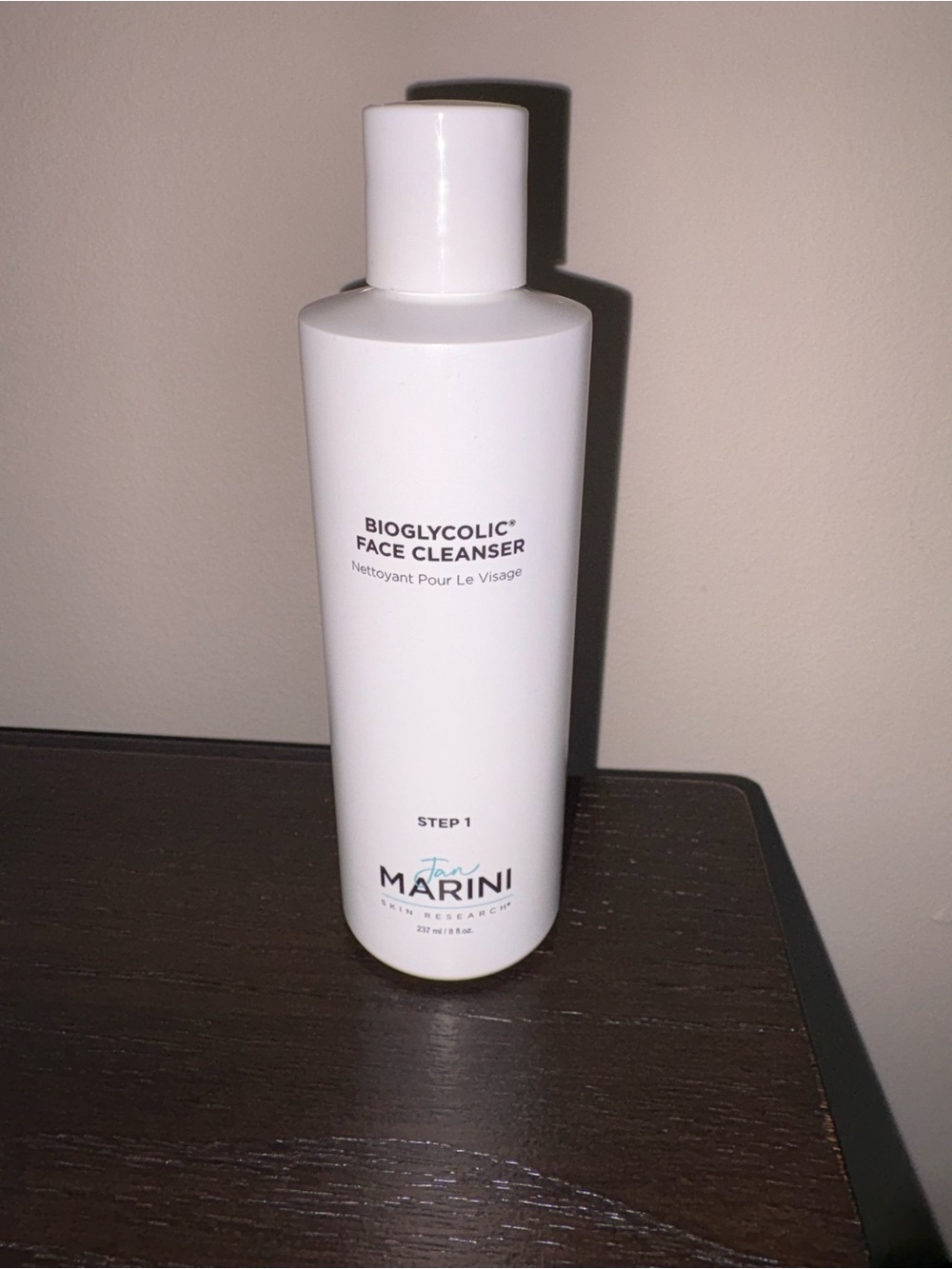 Jan Marini Bioglycolic Face Cleanser — White
